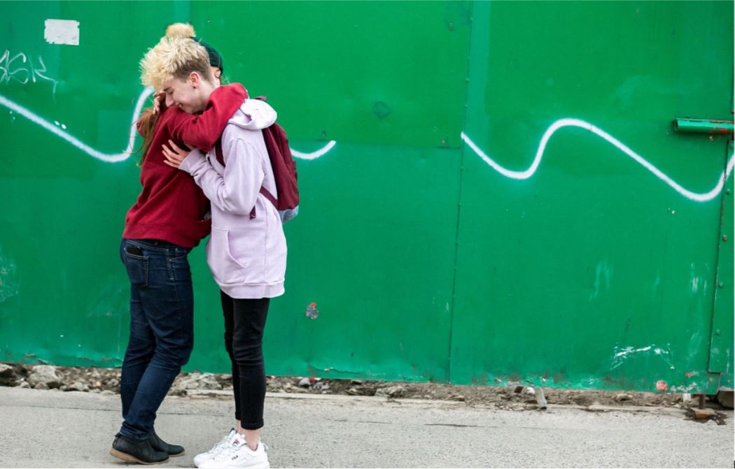 hug